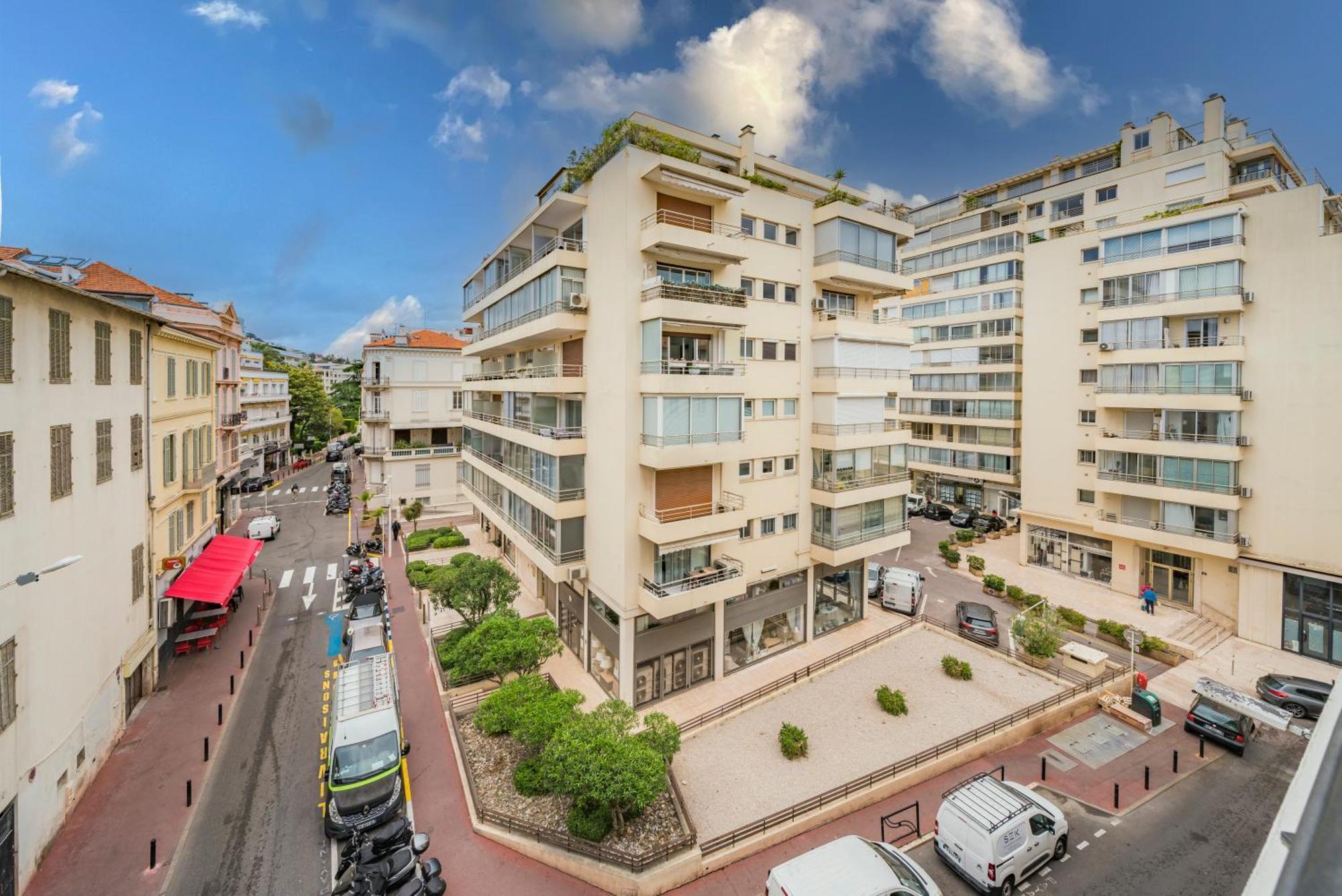 Jardin Florian, 8/10 Rue Victor Cousin, Apartment